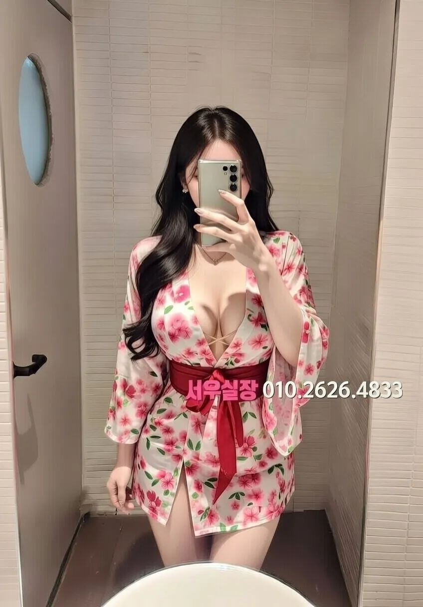 뚝섬 미러룸 프리미엄 라인업 15번 프로필