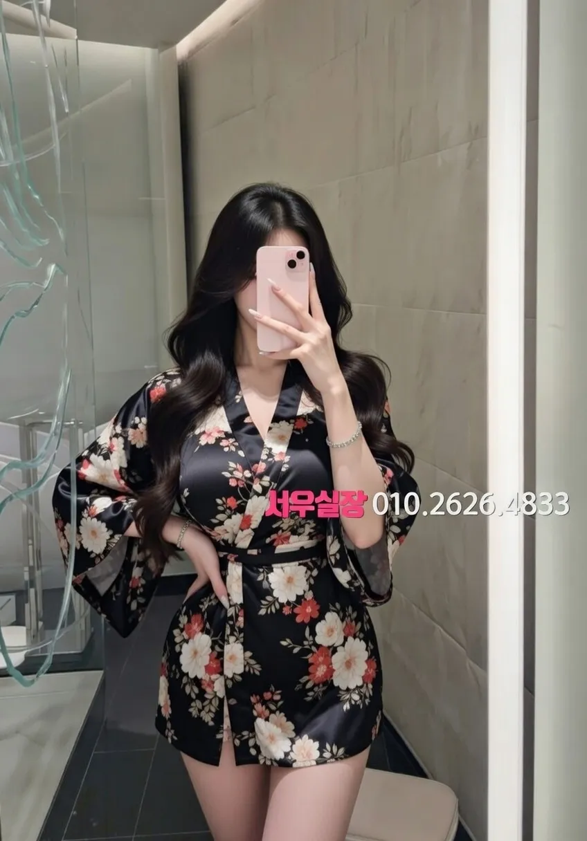 뚝섬 미러룸 프리미엄 라인업 15번 프로필